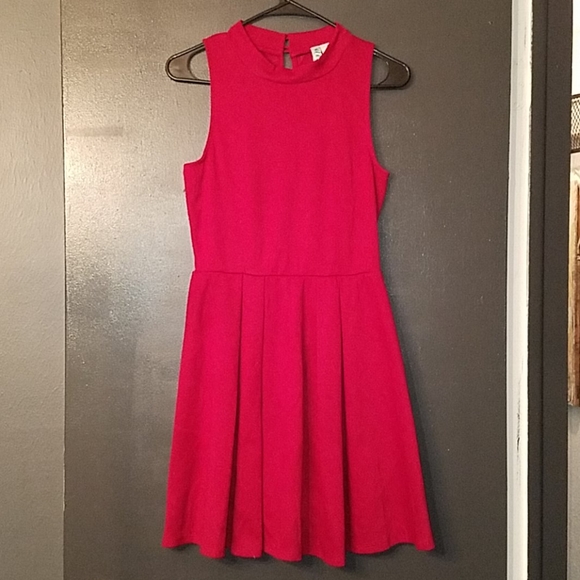 Francesca's Collections Dresses & Skirts - Red Mock Neck Dress